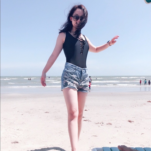 Meet your Posher, Swan - Picture 4 of 4